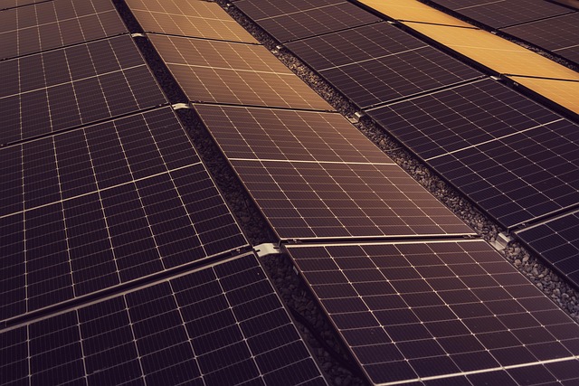 Jak opracowałem własny system magazynowania energii z superkondensatorów do mikroinstalacji fotowoltaicznej na dachu – moje wyzwania i rozwiązania